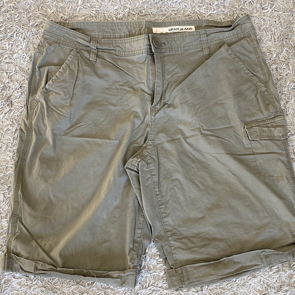 Womens DKNY Cargo Shorts (18)